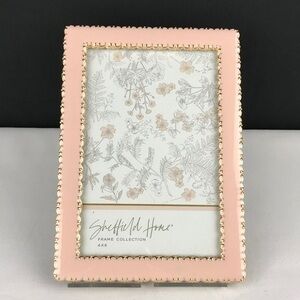 Sheffield - 4/$98 - Pink/Gold picture frame 4”x6”. NWT